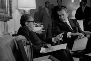 বঙ্গোপসাগরে নৌ মহড়া - ১৯৭১ - Nixon and Kissinger